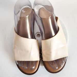 Franco Sarto Sandals Size 8 Cream Leather D'Orsay Flat Open Toe Slip On Preppy
